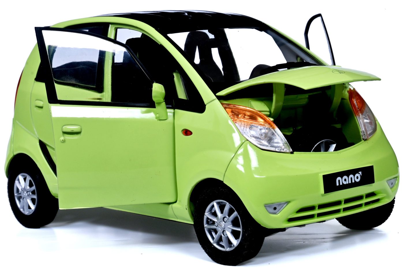 Tata Nano 1:18 Norev diecast scale model car – Official Merchandise (Green)